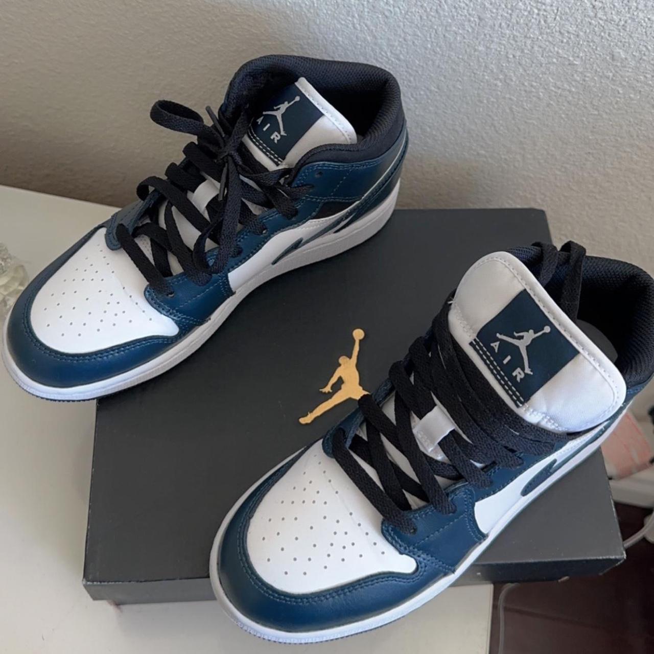 womens nike trainers navy