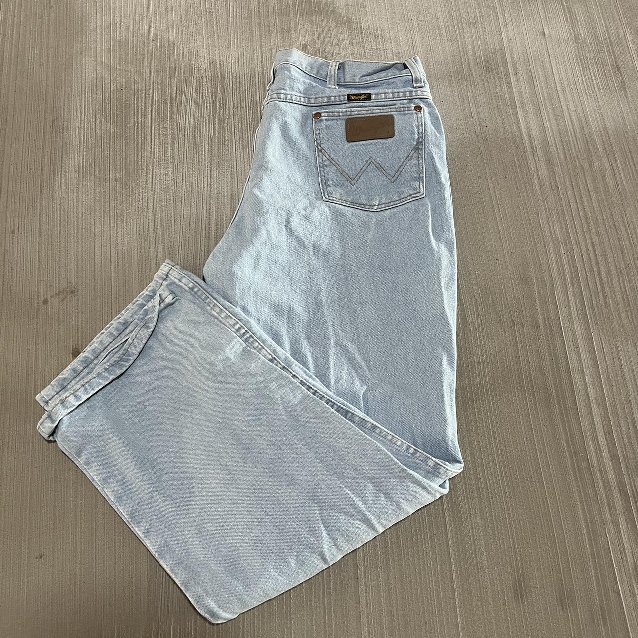 Vintage style wrangler jeans size 38x30 No flaws - Depop