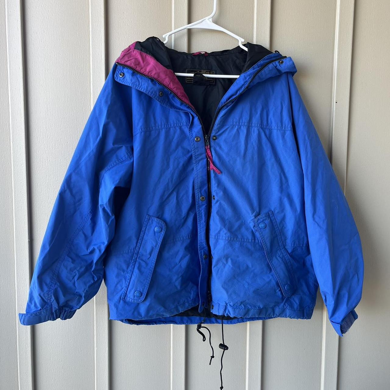 Vintage Eddie Bauer jacket Has pretty long pull... Depop