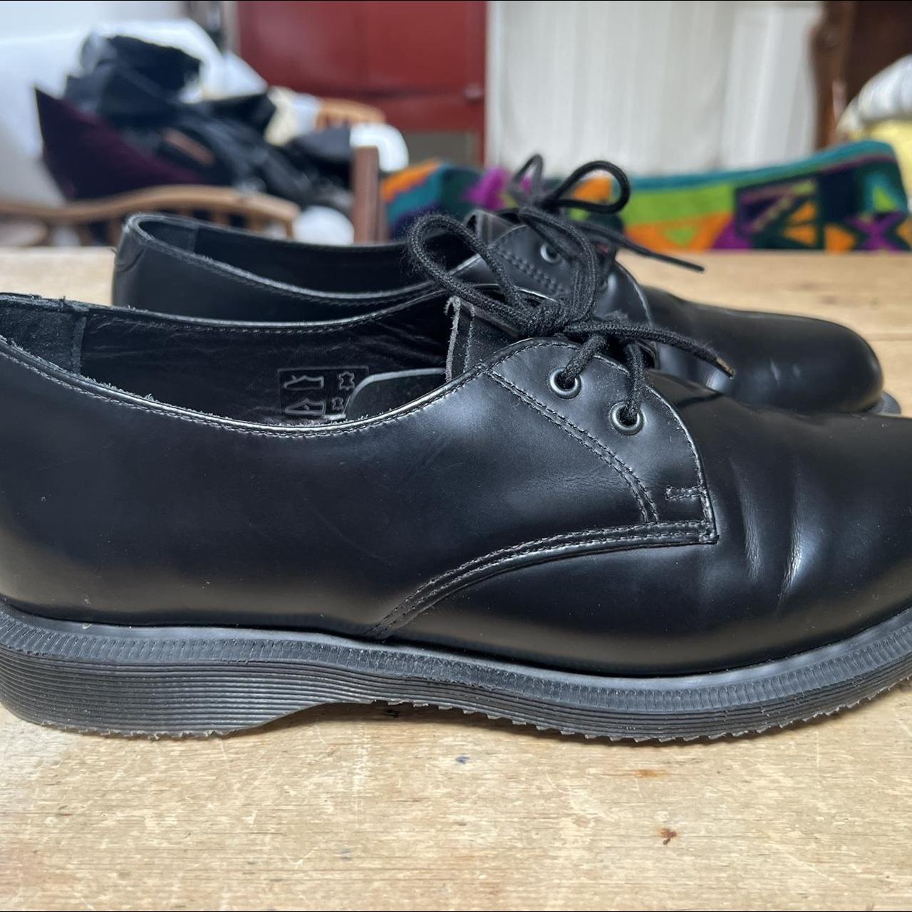 Dr Martens Brook Size 6 like new