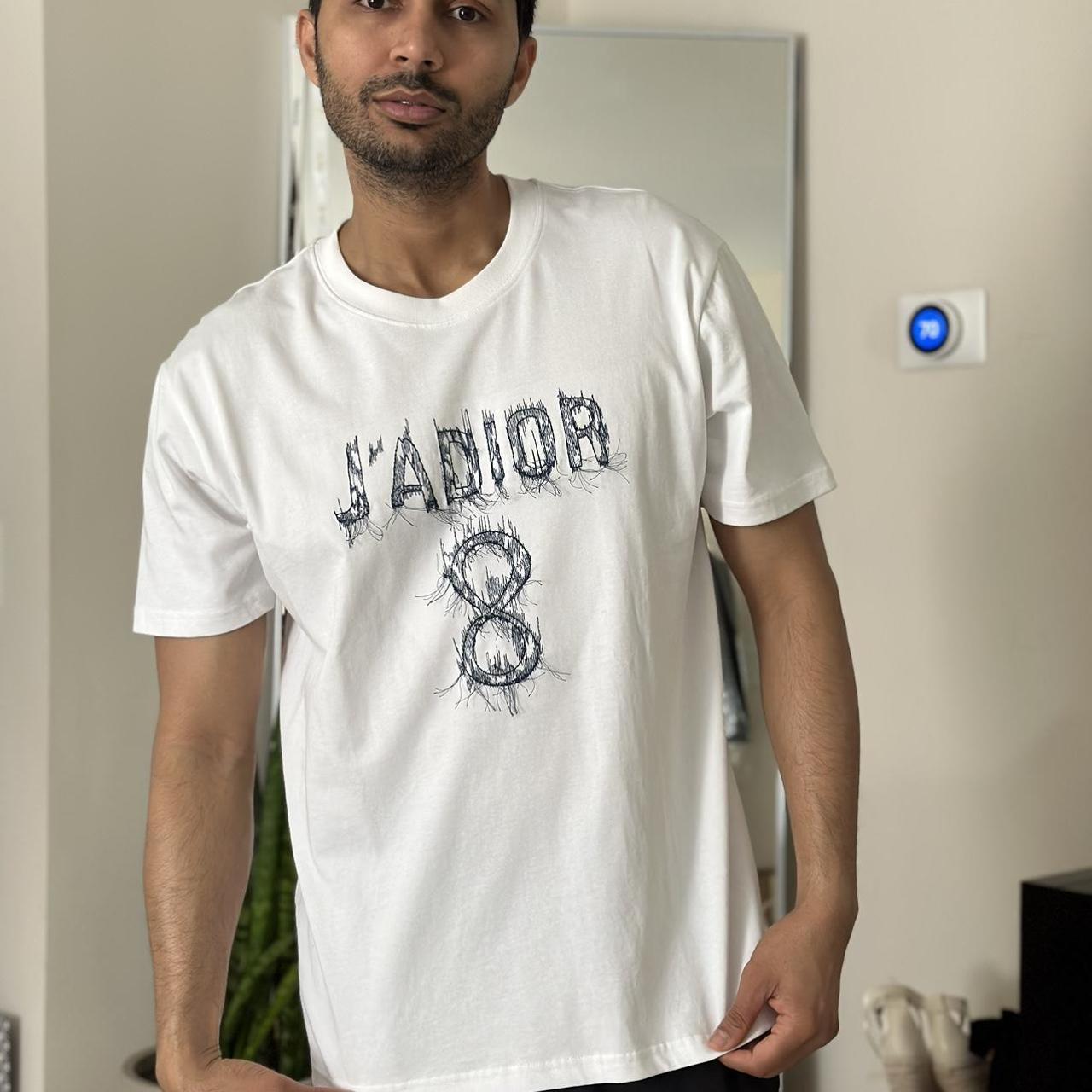 dior men Tシャツ Luxury Men's T-Shirts for Refined Casual Style | DIOR