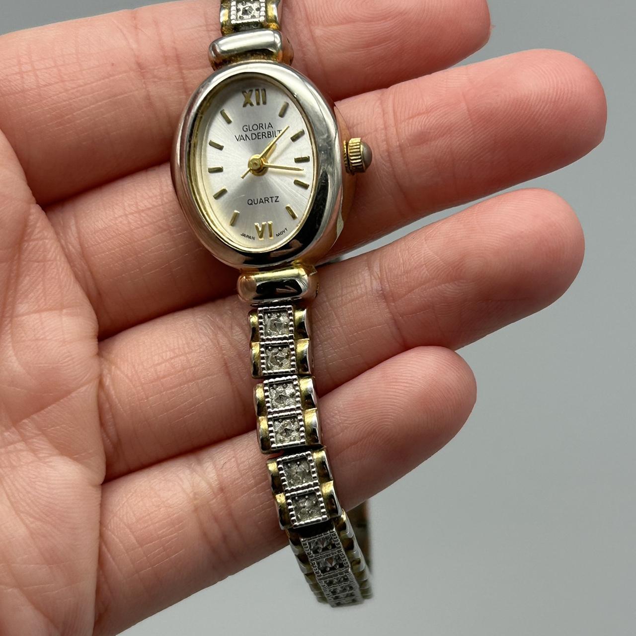 Vintage Gloria Vanderbilt silver watch with gold. Depop