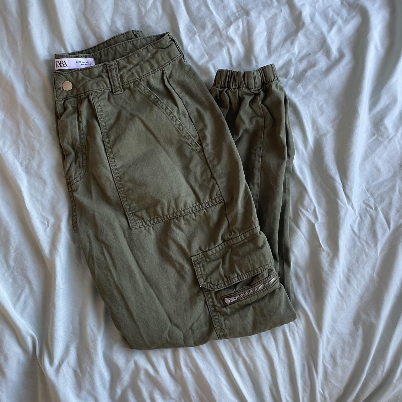 Zara green high waisted cargo pants size 4 - Depop