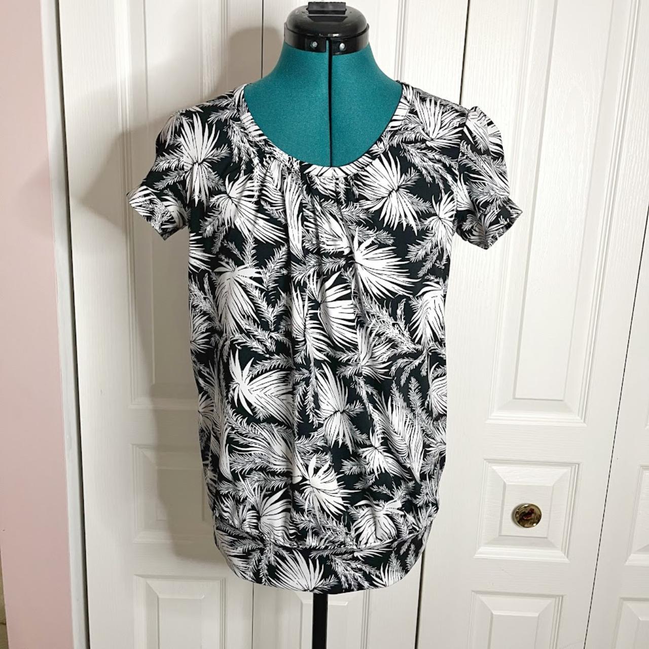 Michael by Michael Kors Floral Palm Print Pleated... - Depop