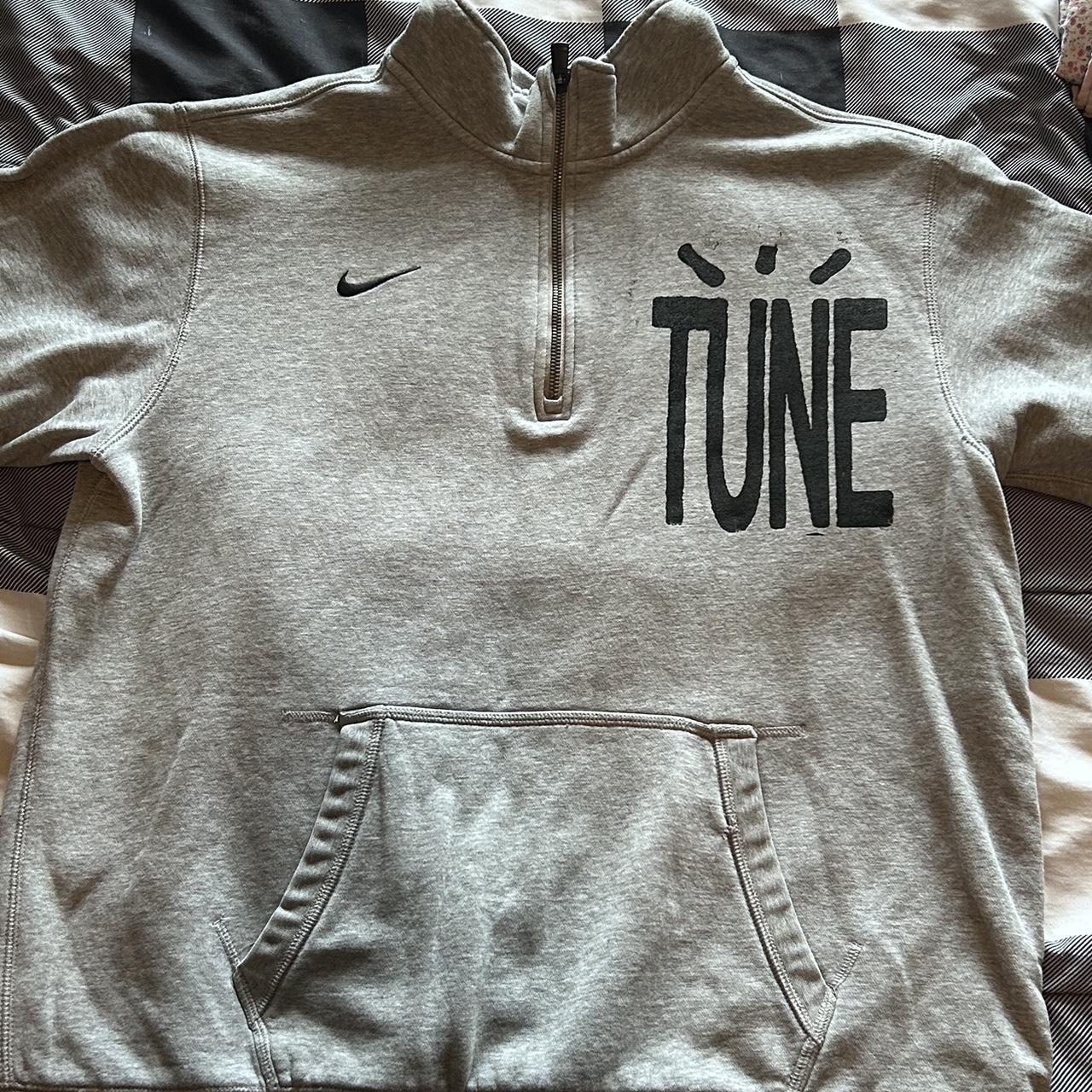 depop nike vintage hoodie