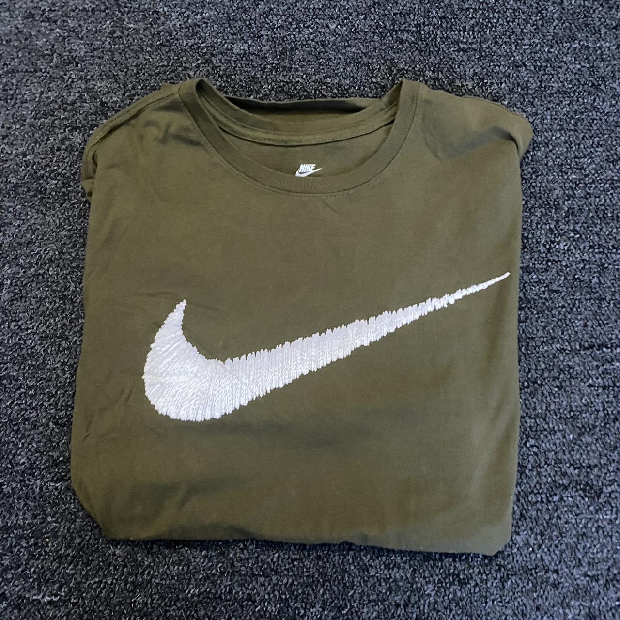 Swamp Green Nike Tee Size L Good Condition #vintage... - Depop