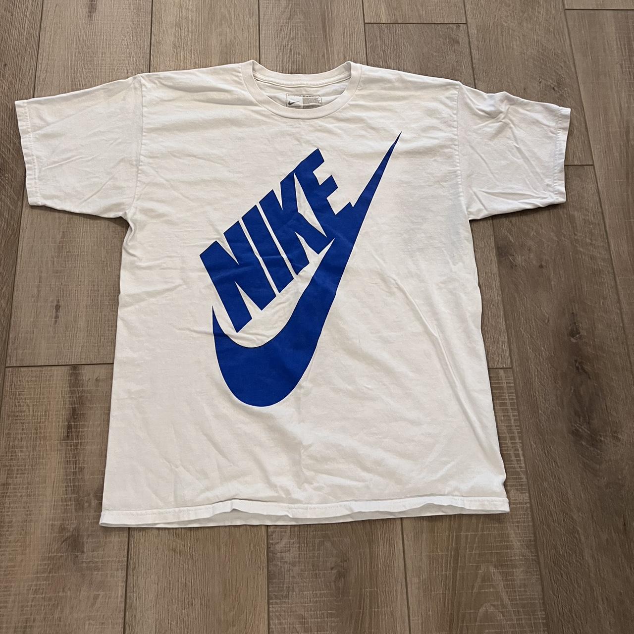 Nike Men's White and Blue T-shirt | Depop