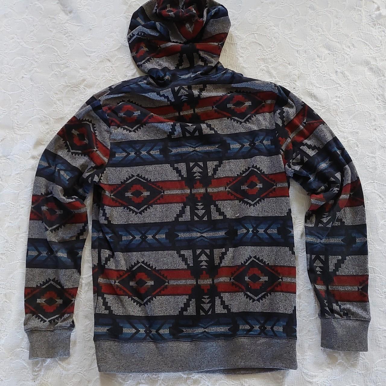 on the byas sweater Men Size M With Pockers And