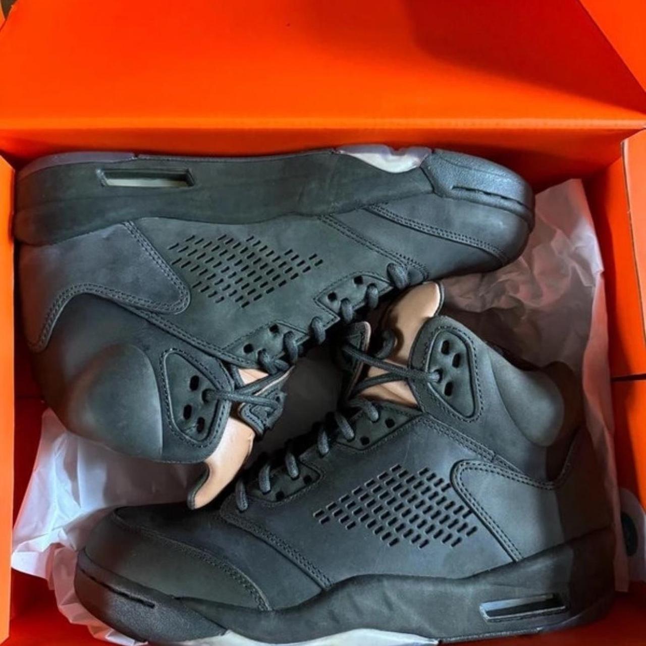 designer of the air jordan 5
