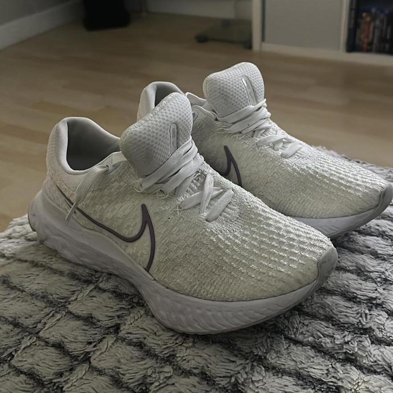 bargain nike trainers