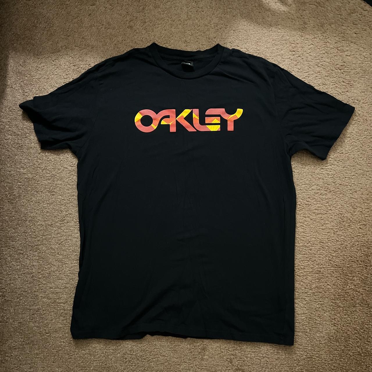 Oakley Men's Black and Orange T-shirt