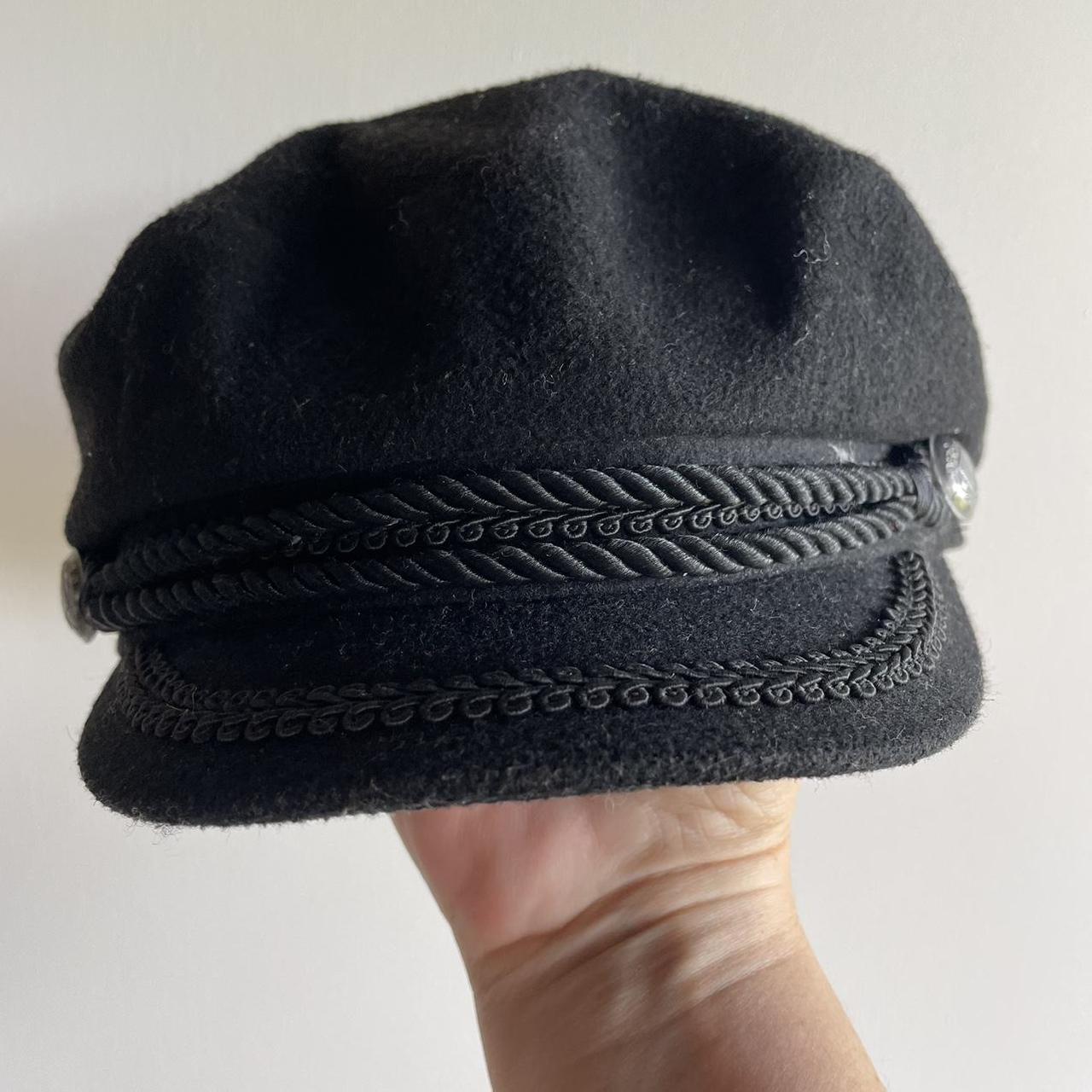 H&m divided outlet hat