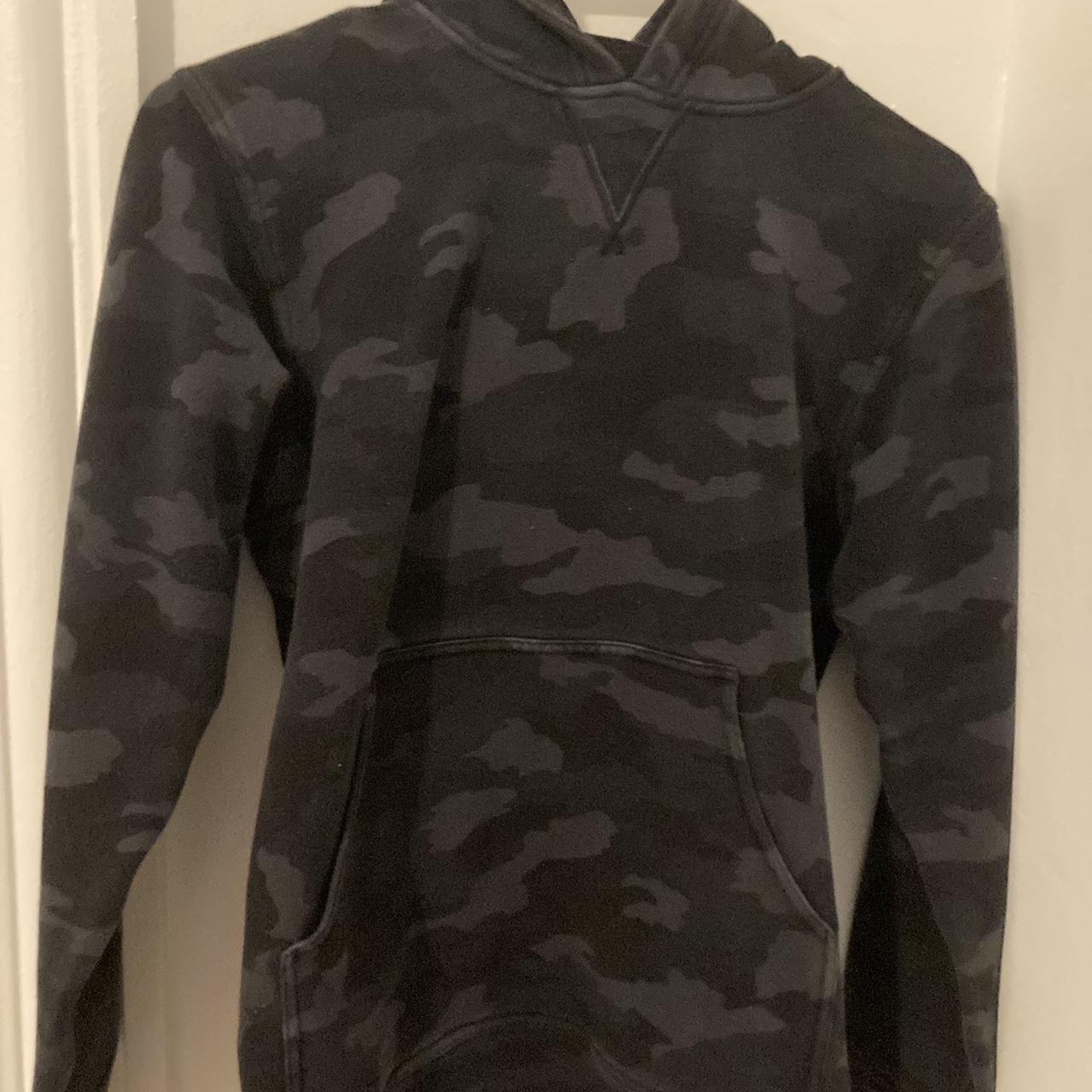 Lululemon best sale camo hoodie