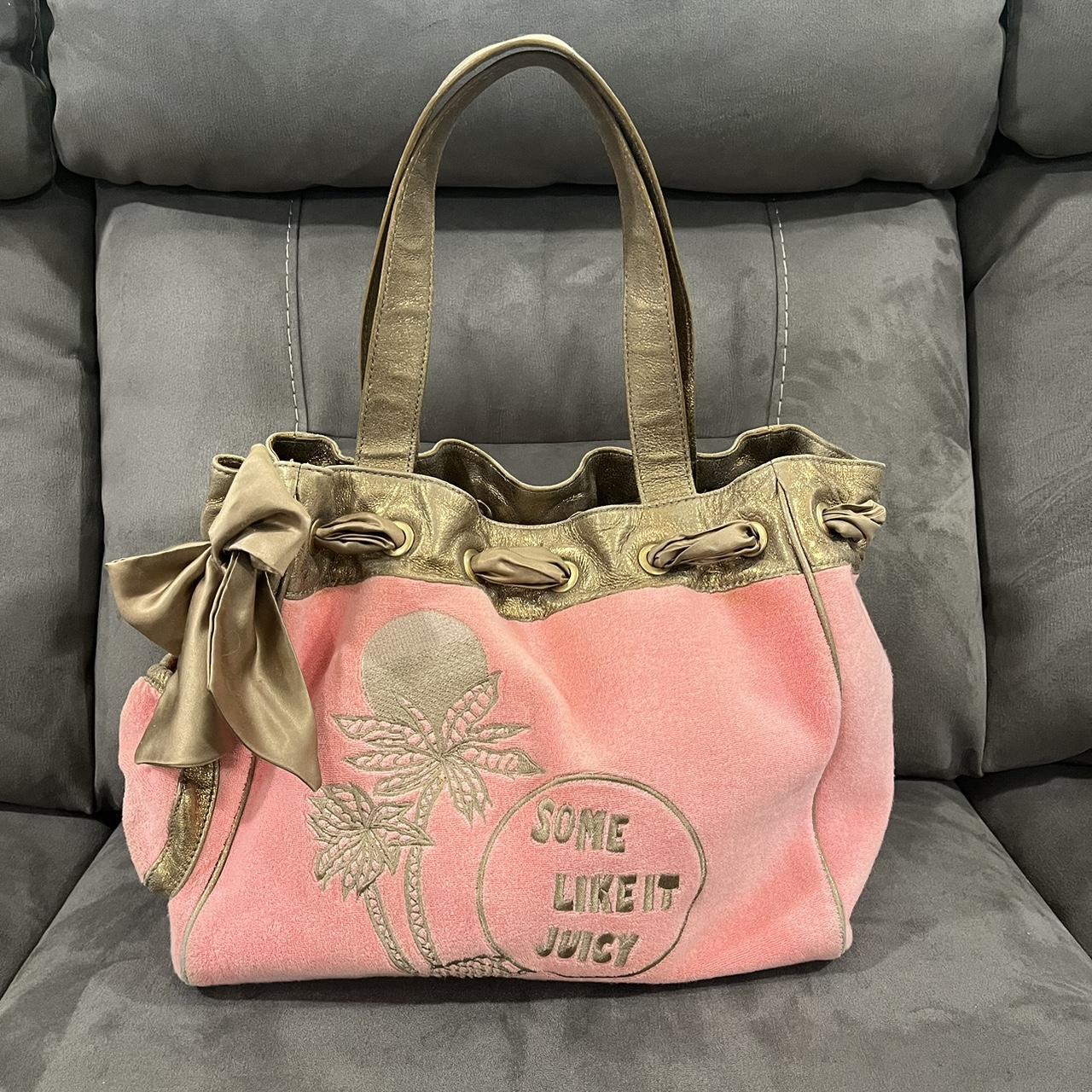 Baby Pink tote bag, it's just like the LV on the go - Depop