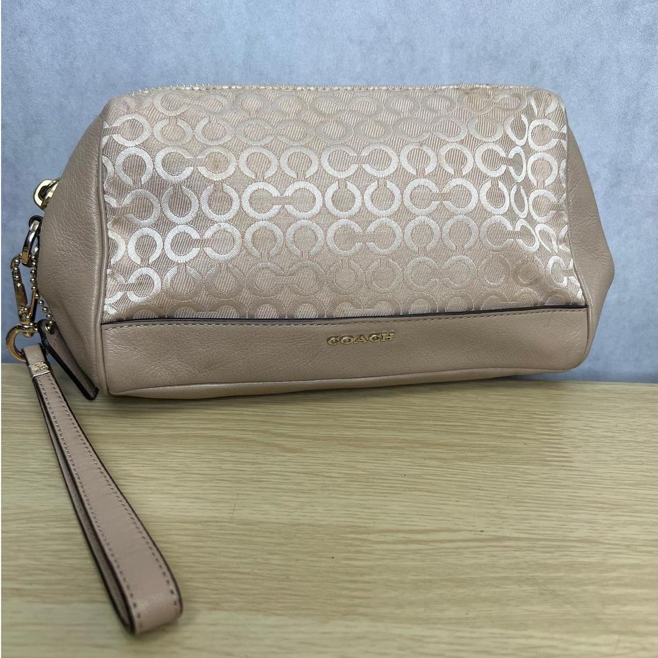 Coach pre-owned deals bag and wallet