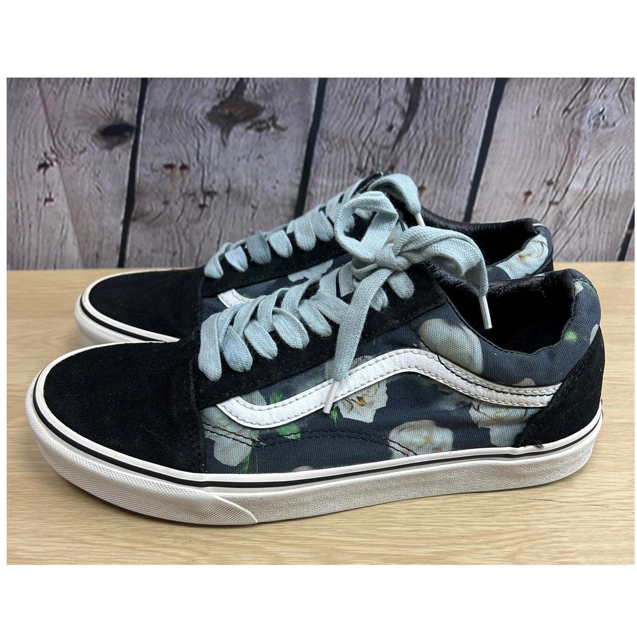 Shops vans romantic floral old skool shoes