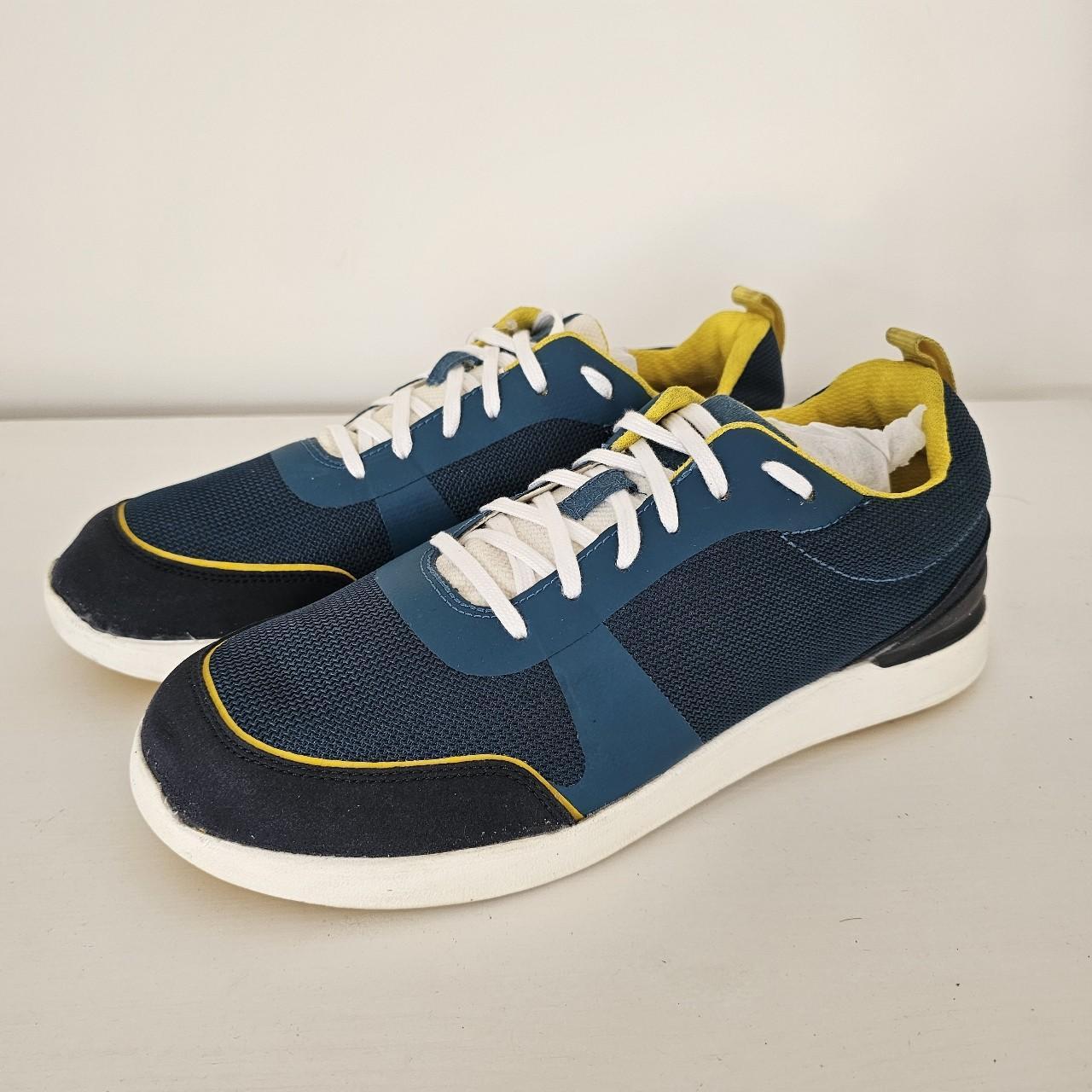 Clarks hot sale navy trainers