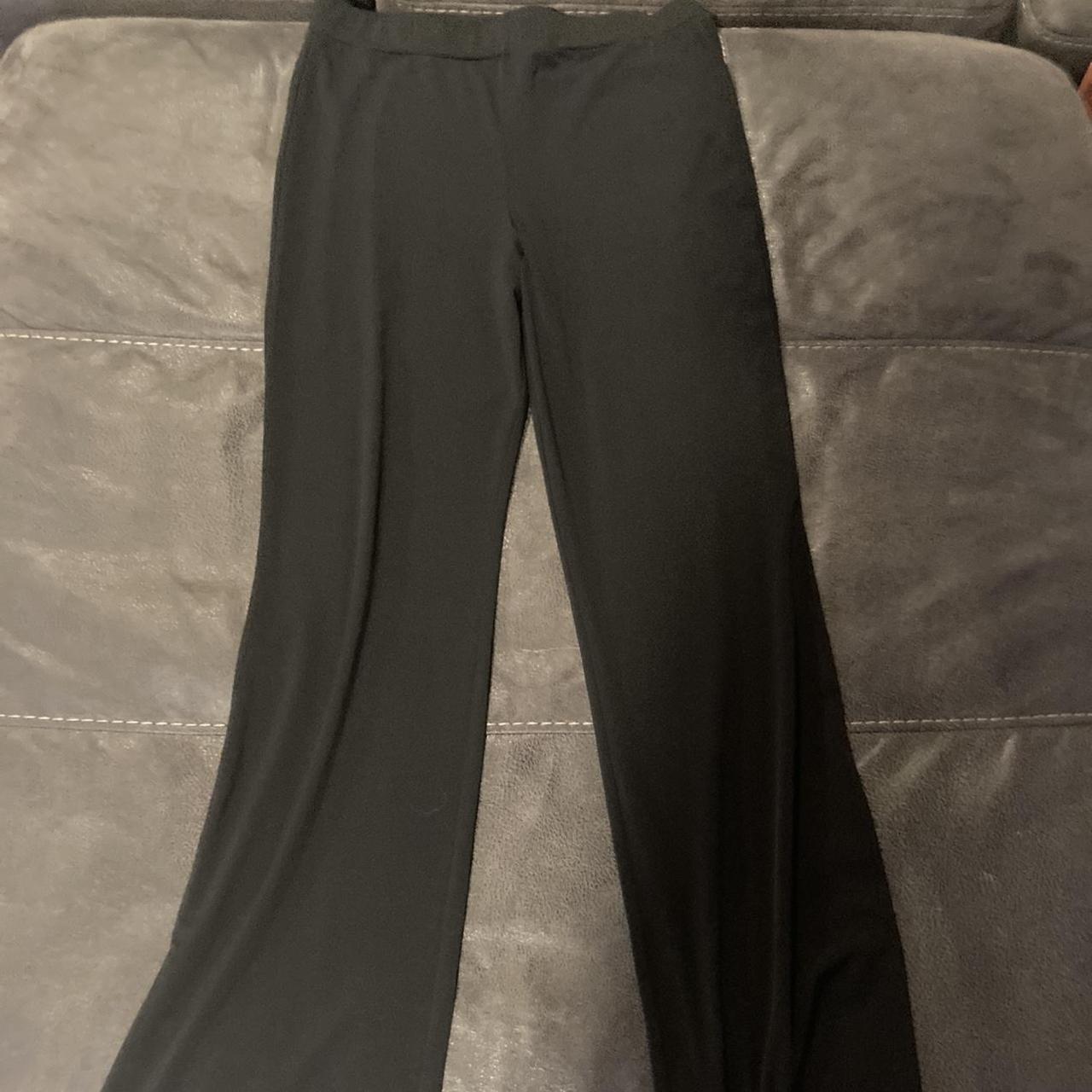 Forever 21 army green full length leggings, Women's Fashion, Activewear on  Carousell