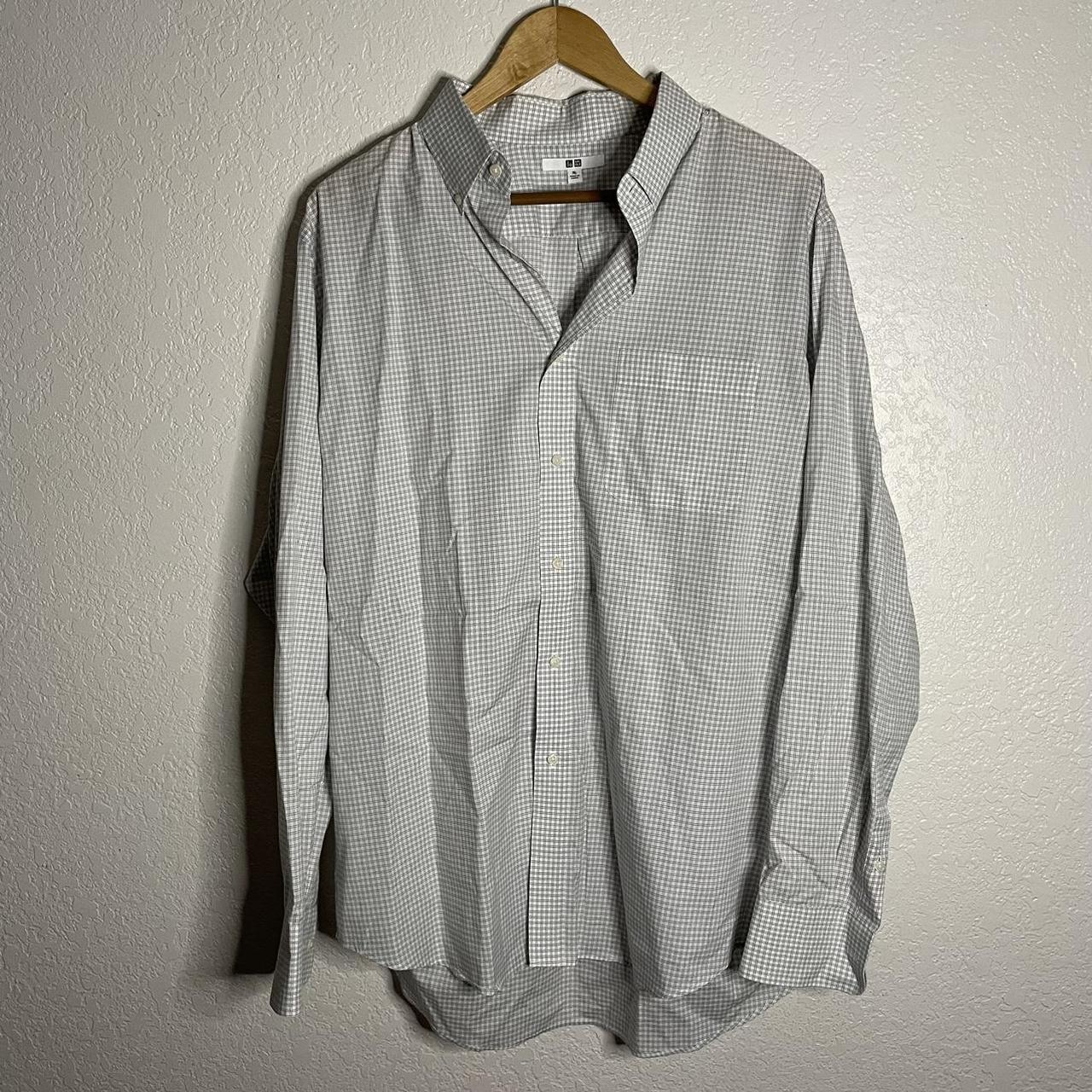 UNIQLO Men's White Shirt | Depop