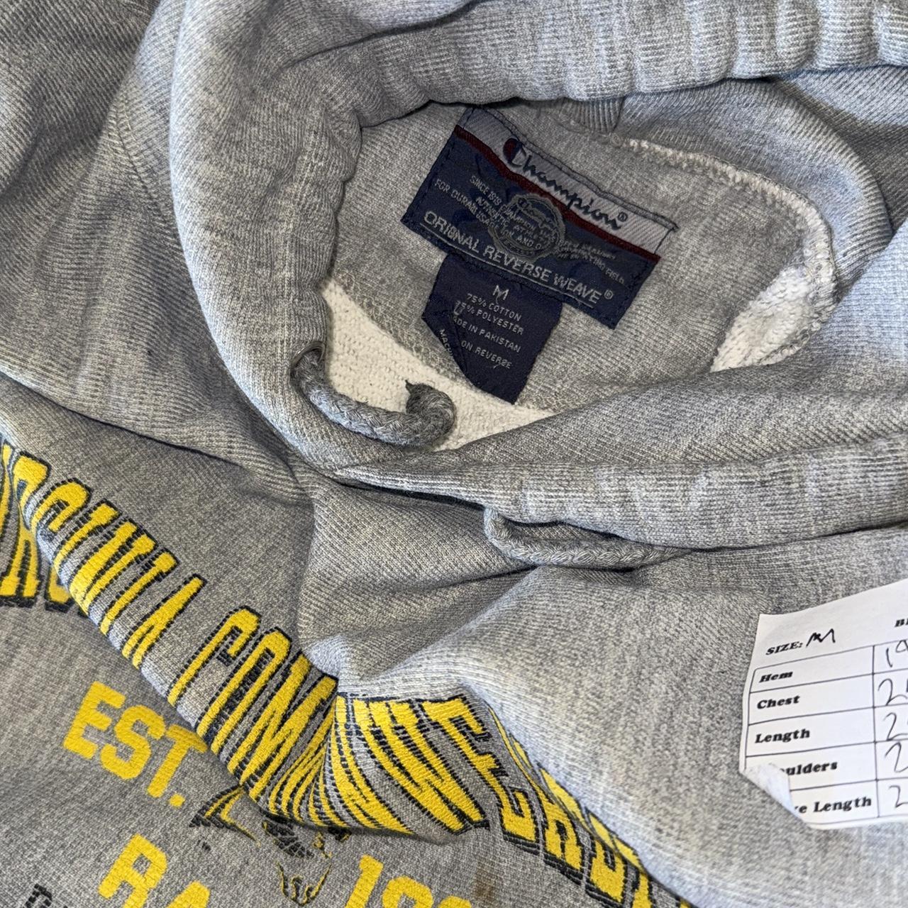 トップス 00s Champion Premium Reverse Weave Vintage Y2K Champion Reverse Weave College Virginia | Depop