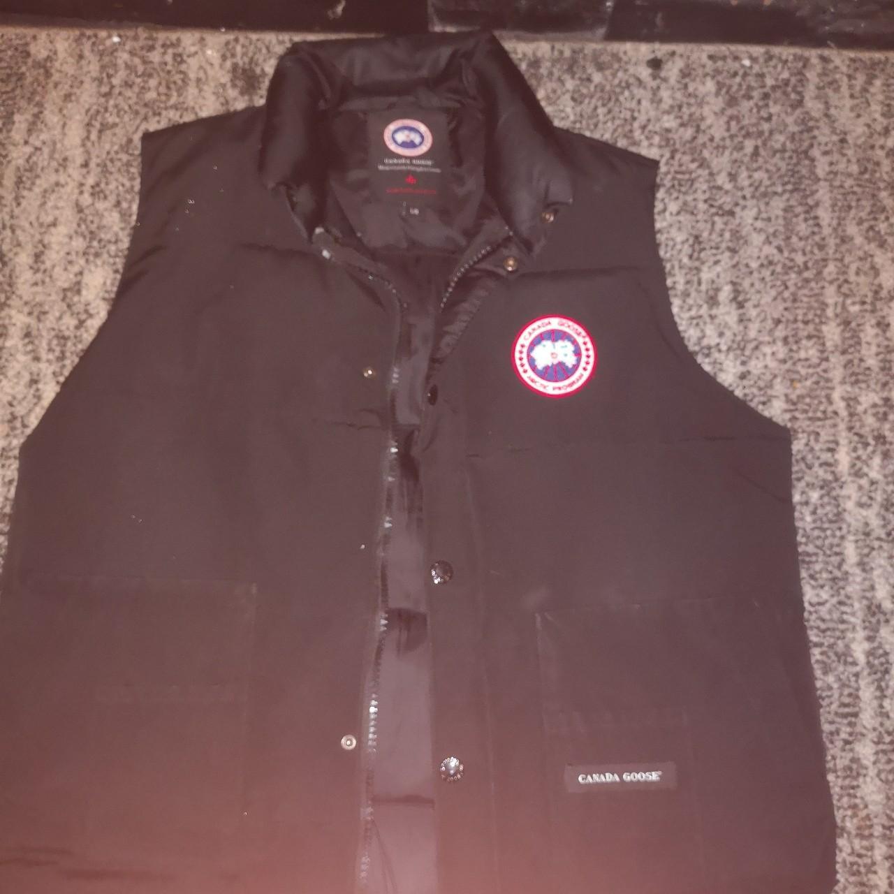 Canada goose gillet - Depop