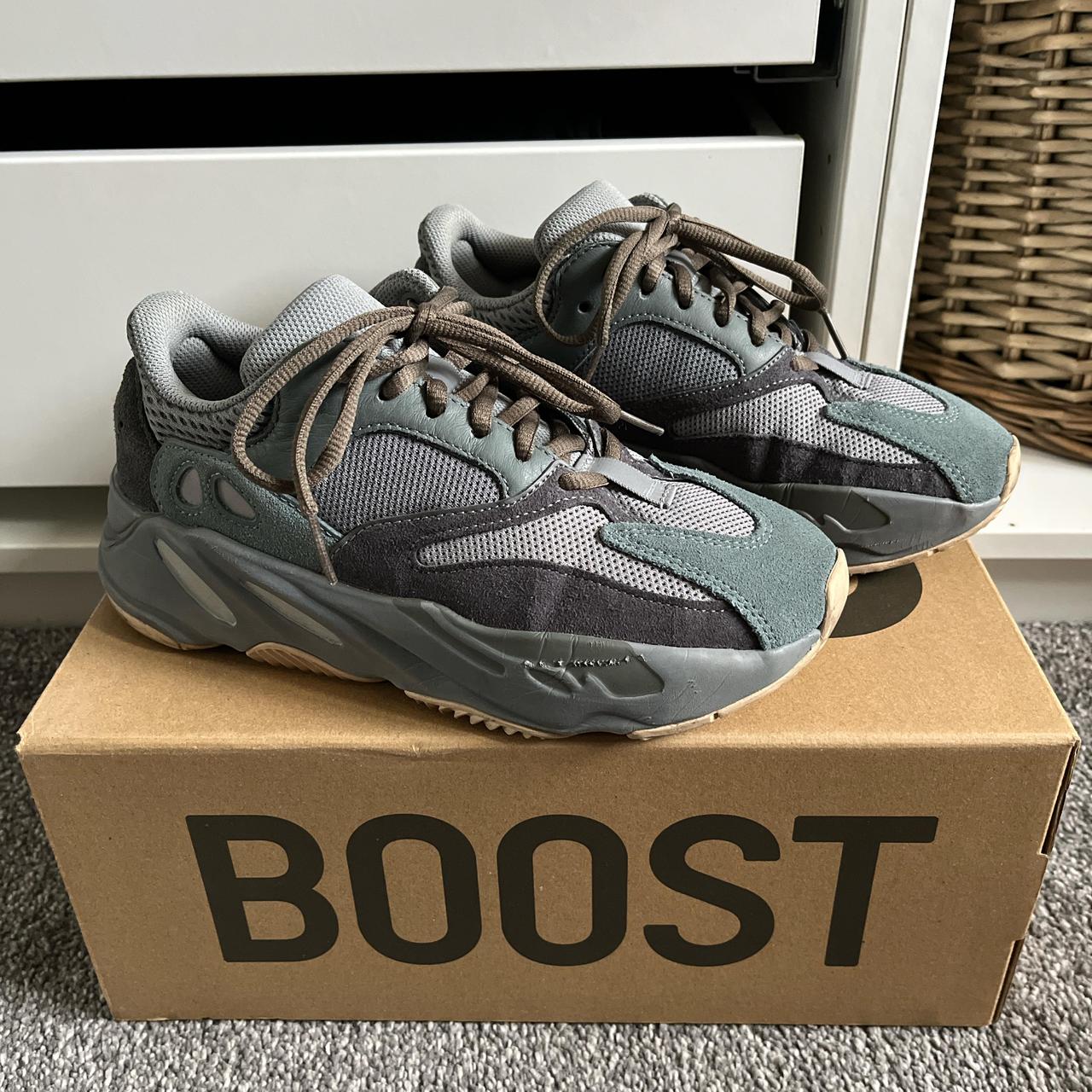 700's yeezy online