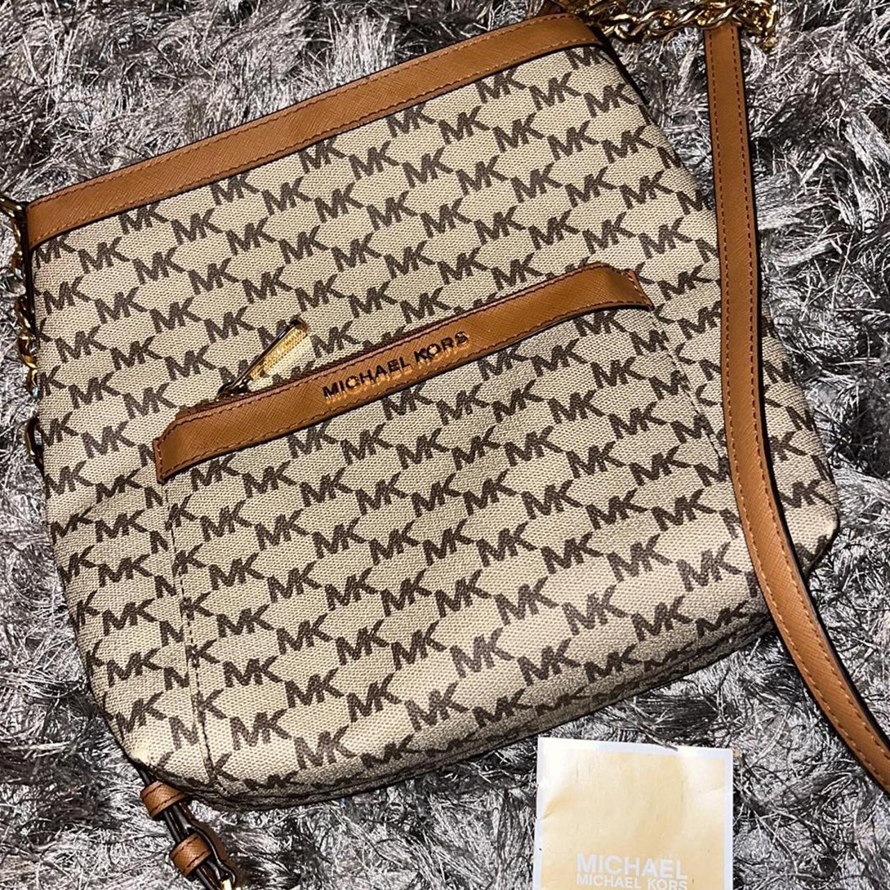 Michael kors flat discount crossbody