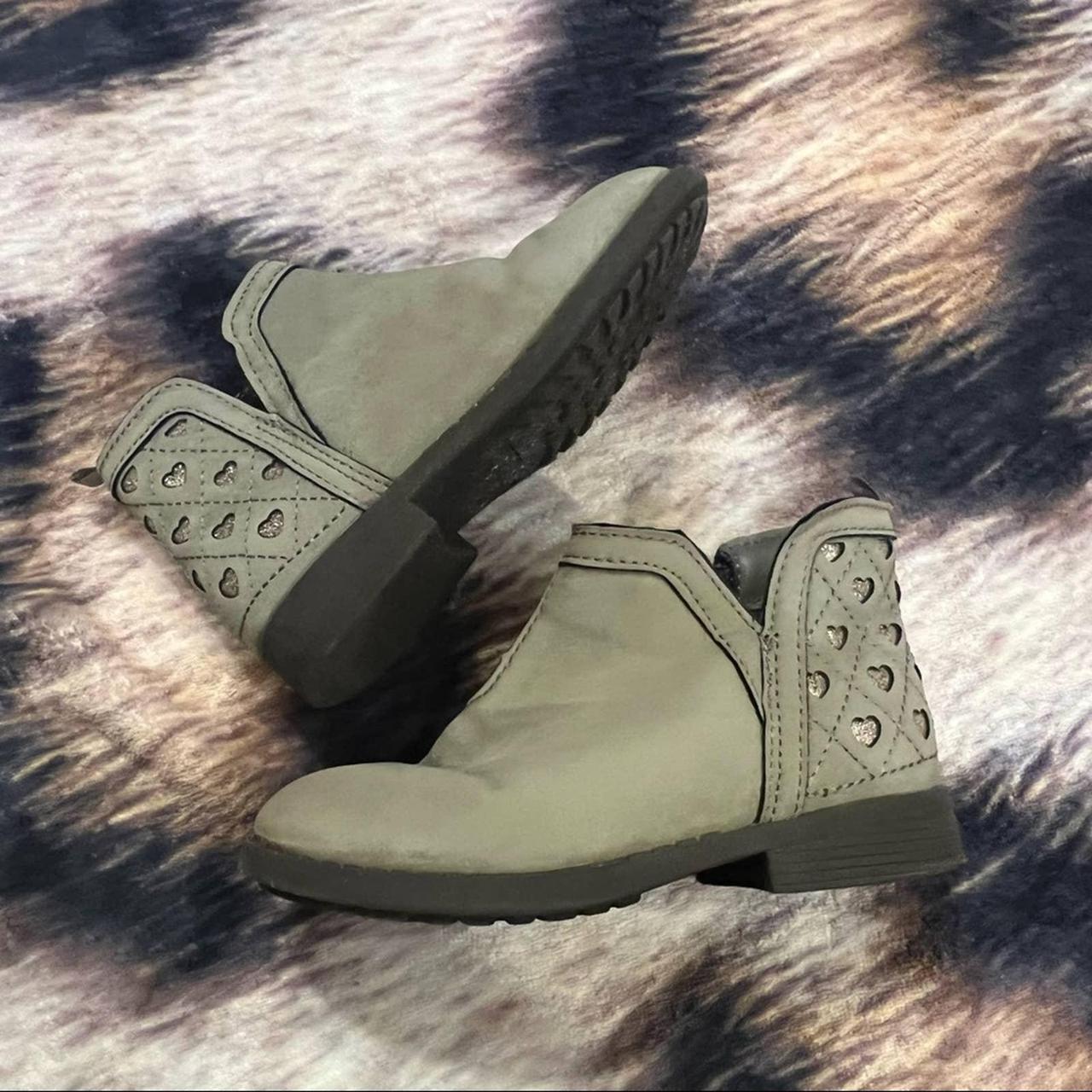 Oshkosh booties hotsell