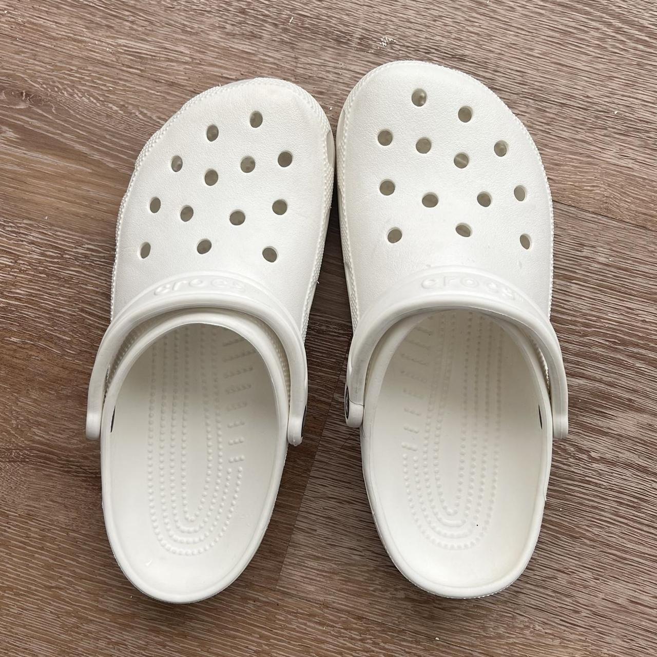 womens white crocs size 5