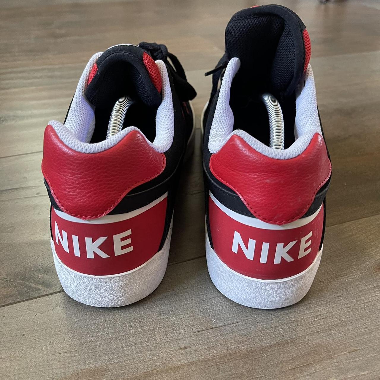 nike delta force red