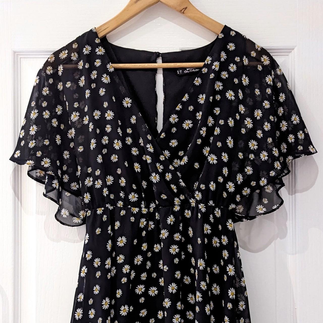 Black Daisy Dress Miss Selfridge Size 6 Very... Depop