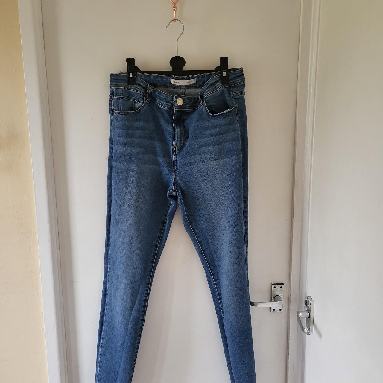 Size 14 hot sale in silver jeans