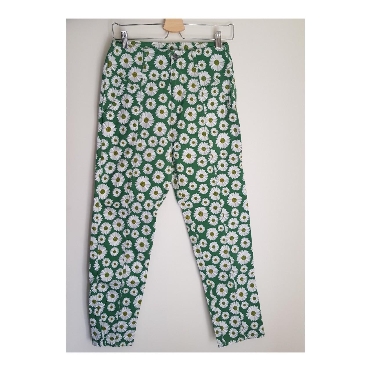 Lucy and Yak Women's White and Green Trousers | Depop