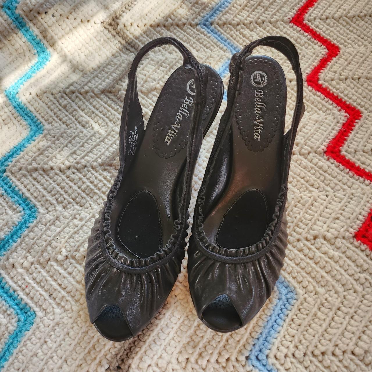 Bella Vita Women's Black Sandals