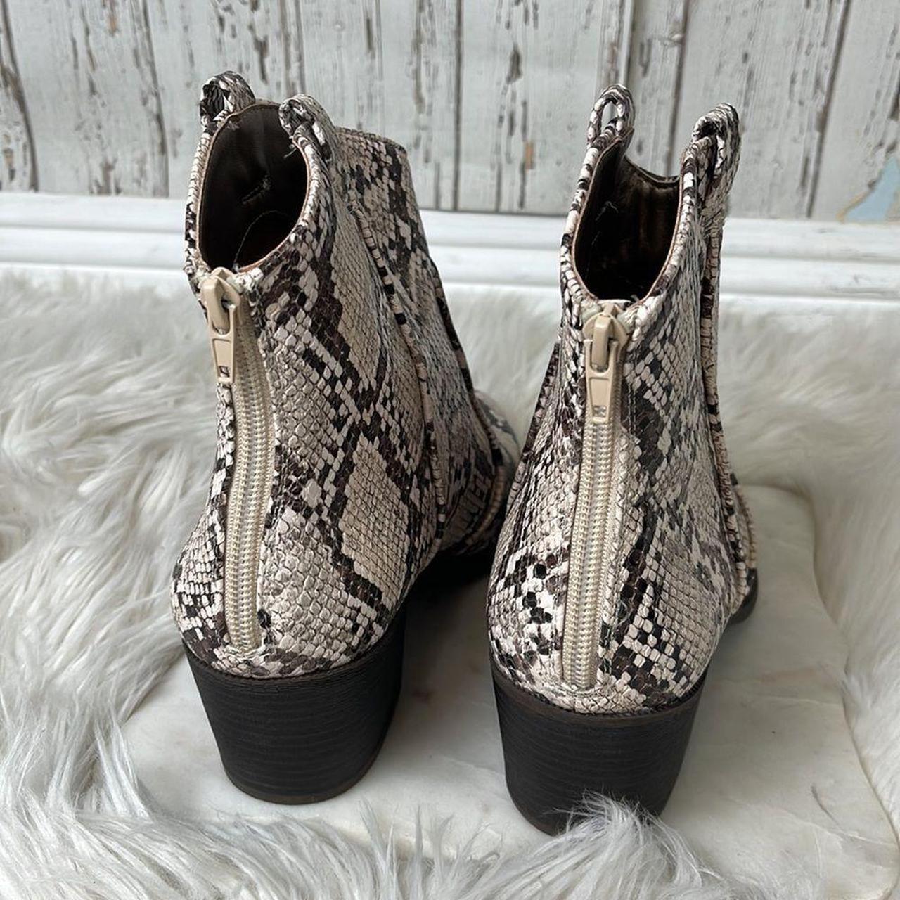 Black and white 2024 snakeskin ankle boots