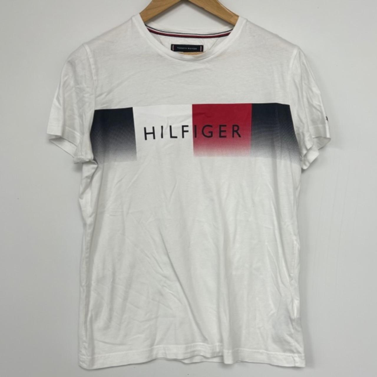 Tommy Hilfiger Men's White and Navy T-shirt | Depop