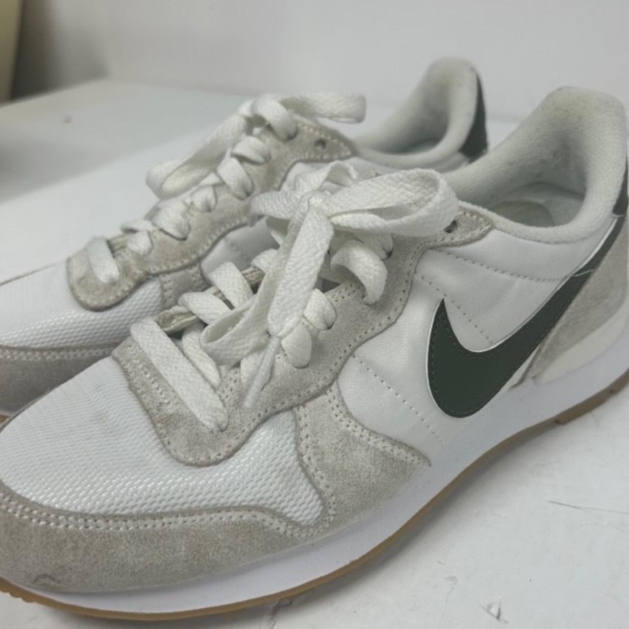 nike trainers size 3 uk