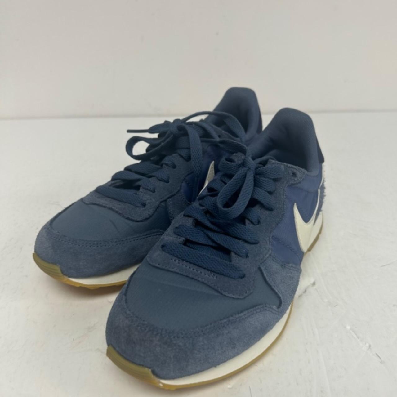 blue nike suede shoes