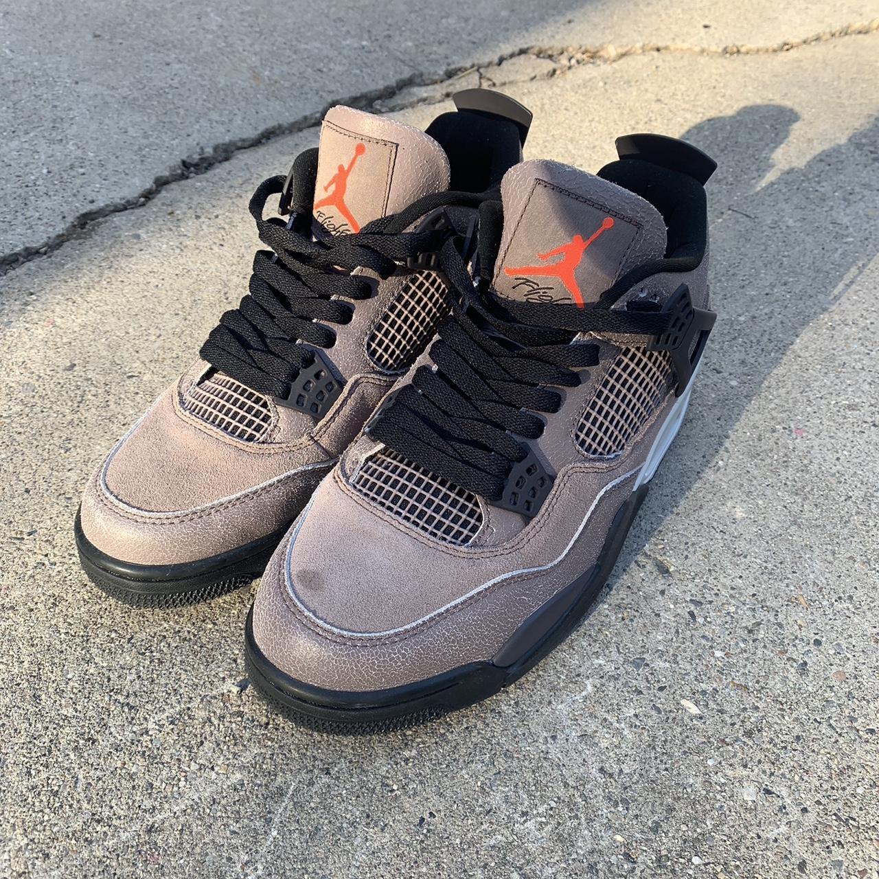 jordan4 taupe