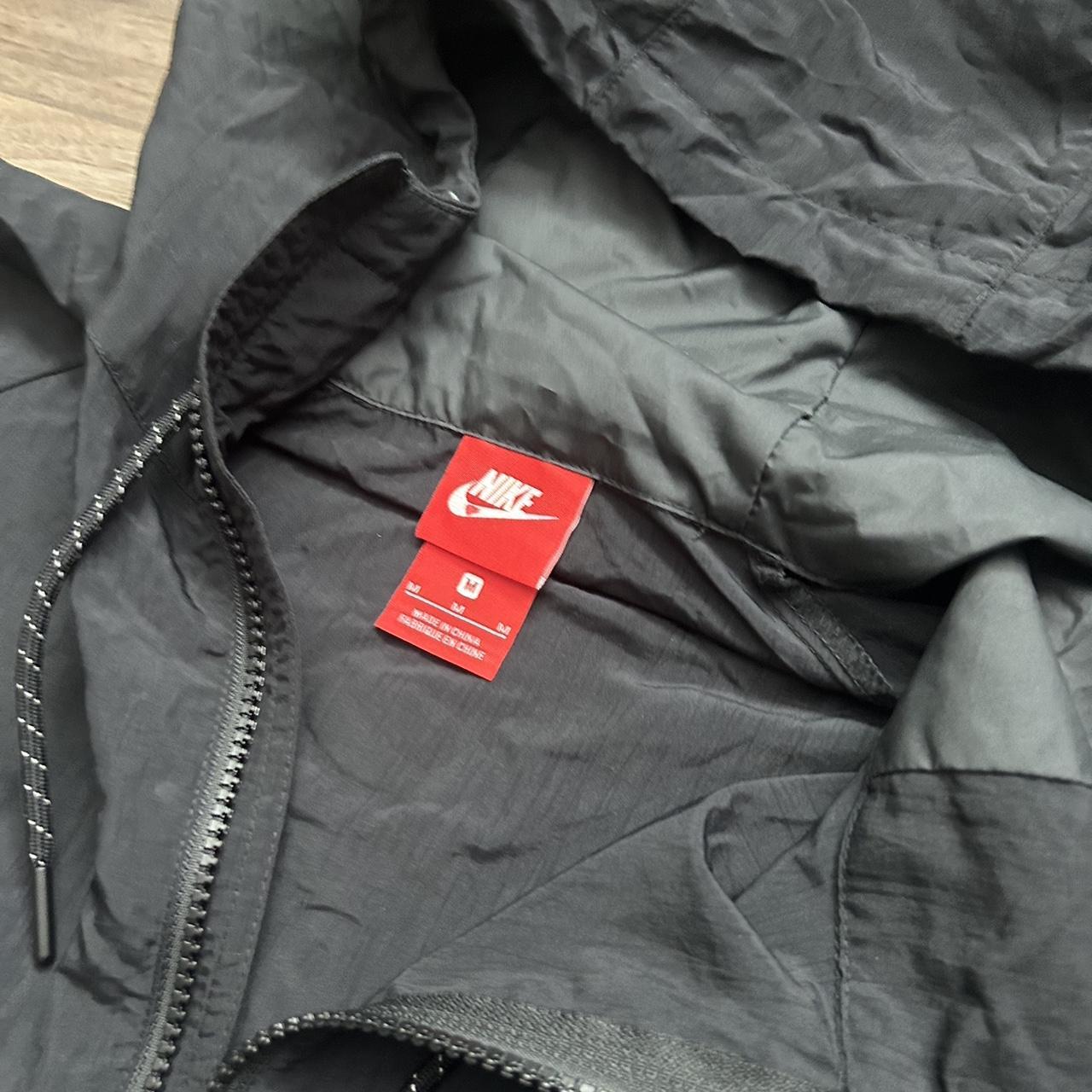 anorak windbreaker nike