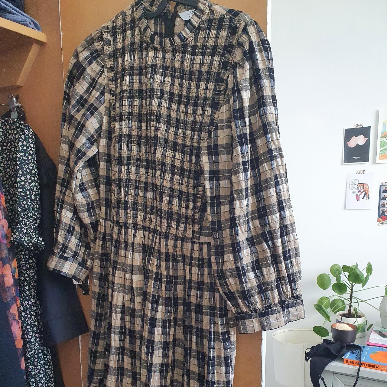 & Other Stories checkered midi dress with ruched... - Depop