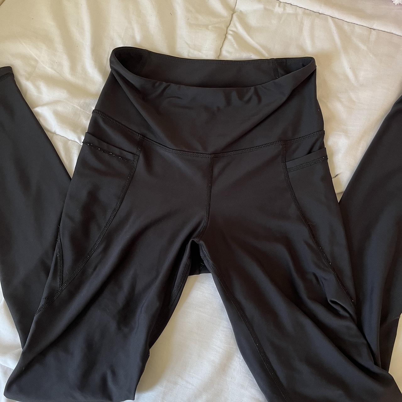 black old navy leggings | size m | some pilling on... - Depop