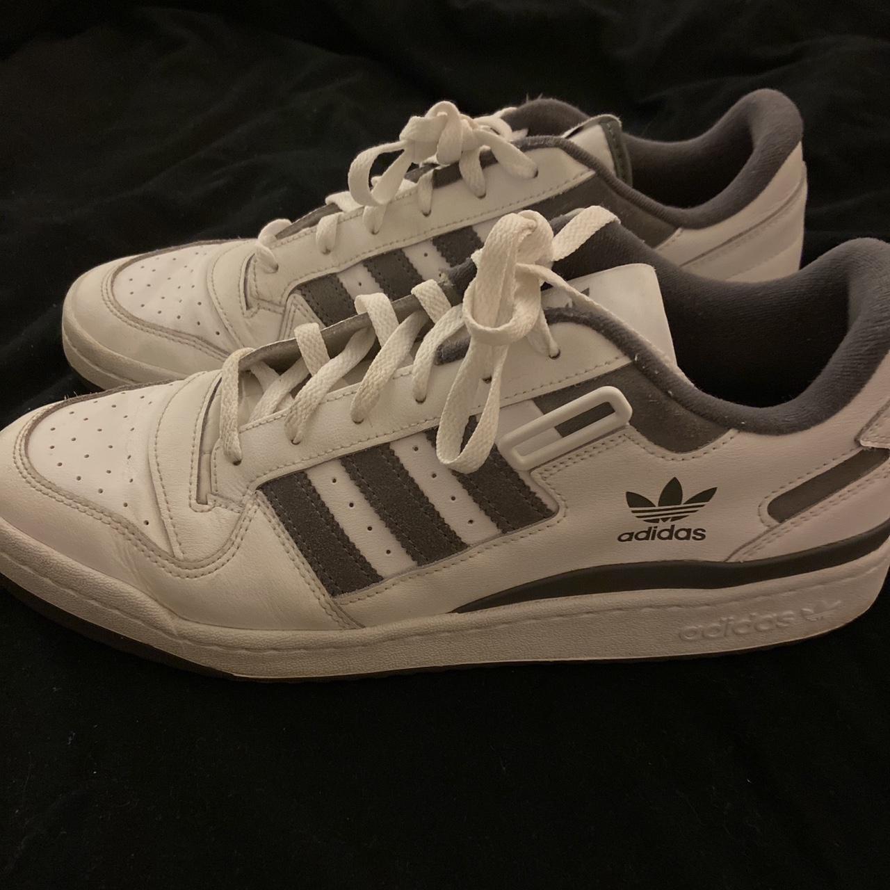 Adidas Originals Men's White and Grey Trainers | Depop