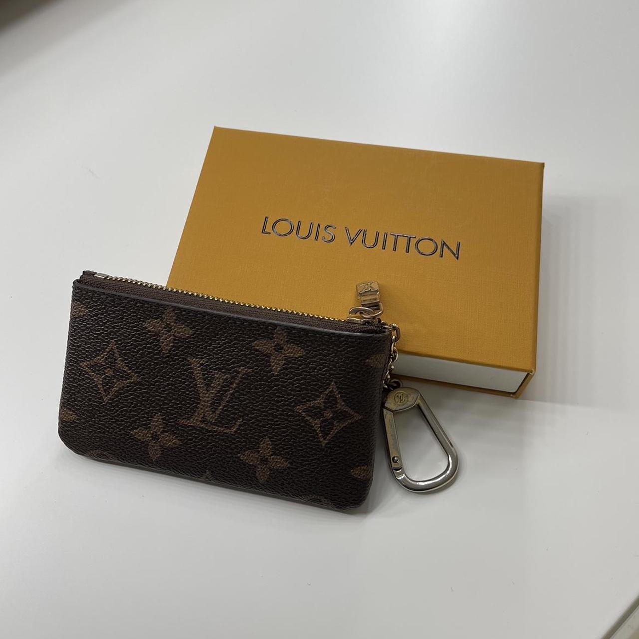 Louis Vuitton Key Pouch 🔑👝 - Was a hand-me-down... - Depop