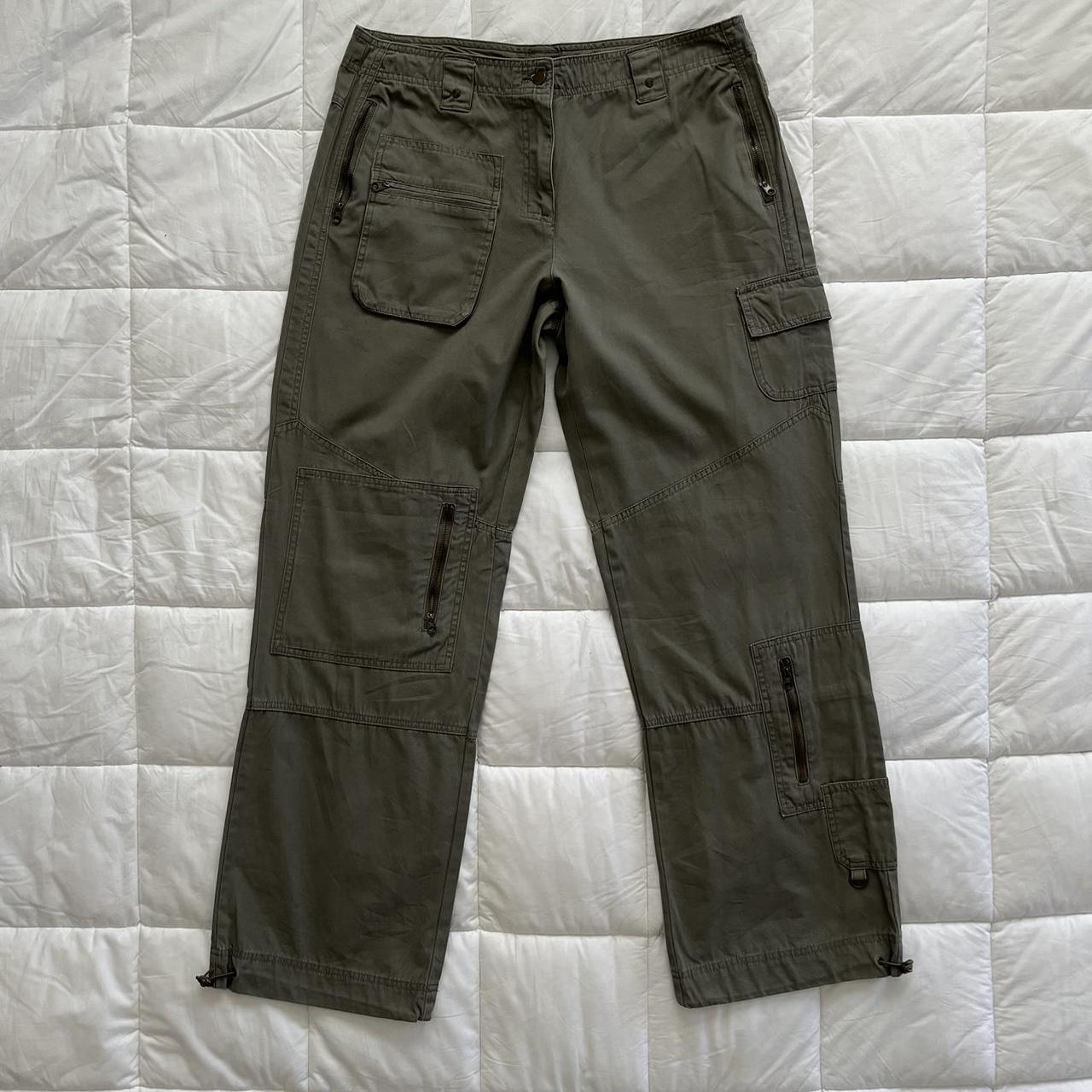 2000s khaki green cargo pants oldskool target the... - Depop