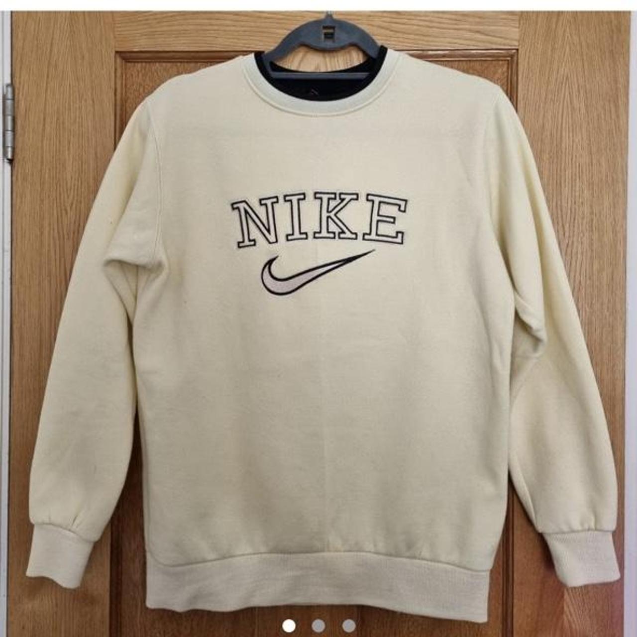 Using original seller’s photos Nike Cream Vintage... - Depop