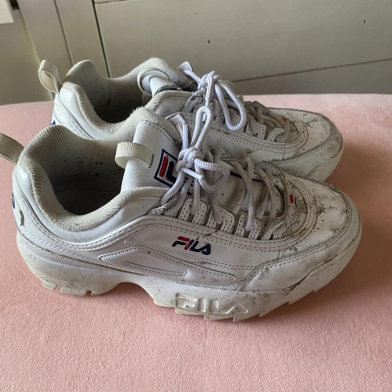 White fila 2024 chunky trainers