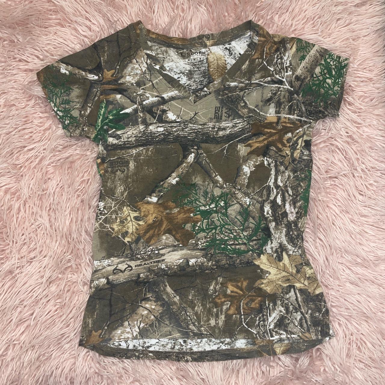 Realtree Women's T-shirt | Depop