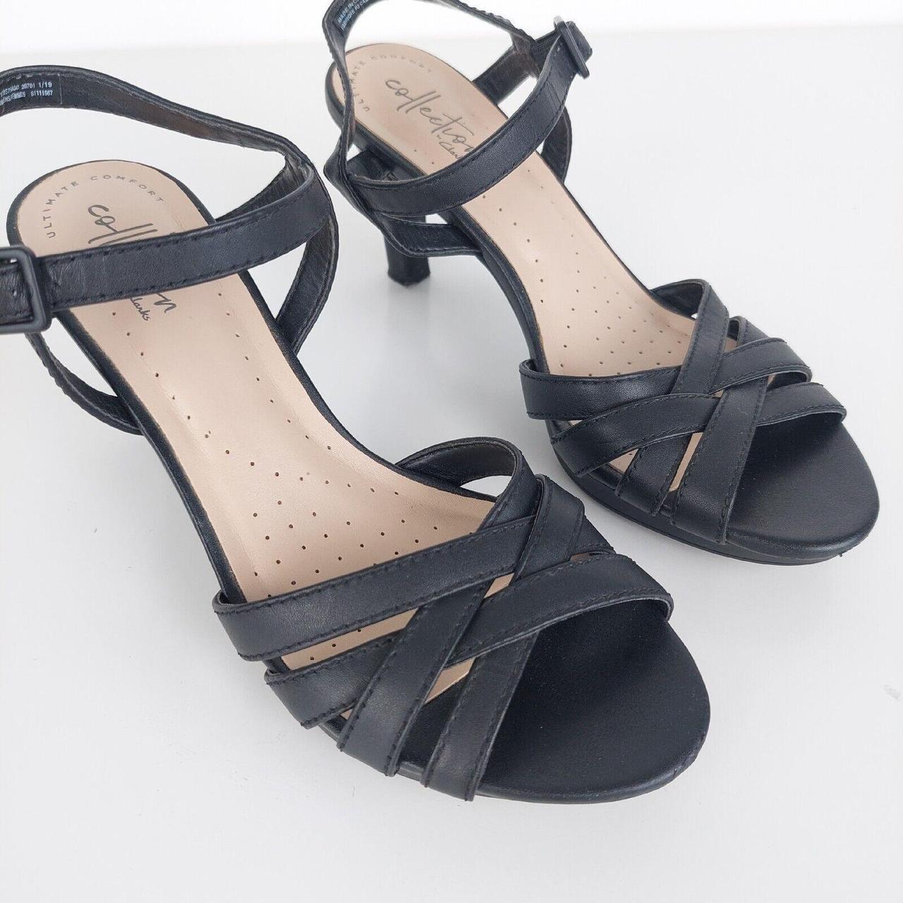 clarks mid heel shoes