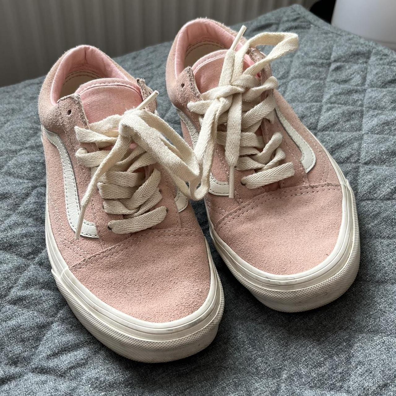 Ladies size 5 pink suede oldskool vans Worn a